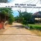 Gerbang masuk Lingkungan Talamangape, lokasi proyek KOTAKU yang dilaporkan LSM PEKAN 21 ke Kejari Maros.