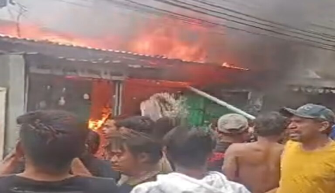 Korsleting Listrik Picu Kebakaran di Tallo, Balita dan Nenek Jadi Korban