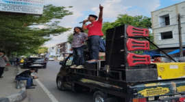 Aliansi Masyarakat Pemerhati Keadilan (AMPK) saat aksi