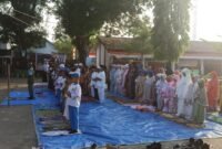 Kegiatannya sholat dhuha berjamaah, diisi dengan zikir, dan membaca surat-surat pendek dipimpin oleh siswa SD Negeri Parinring Makassar
