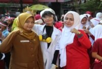 Penampilan Siswa dan Siswi SDN Borong Makassar dengan menggunakan kostum unik