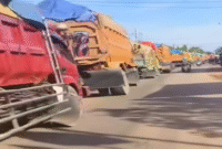Dumk Truk Pengankut Material Moncong loe- BTP