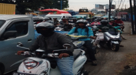 Kemacetan di Jalan Poros Maros-Makassar