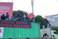 Aliansi Kesatuan Rakyat Menggugat (KERAMAT) menggelar aksi 