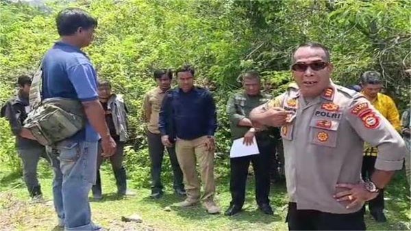 Kapolsek Mallusetasi Saat di Lokasi tambang 