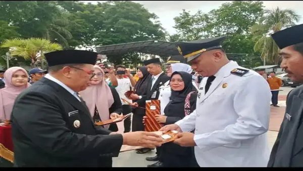 Saat Pelantikan Camat Mangarabombang