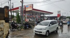 Spbu Yang berada di Depan Kantor Desa Moncong Loe