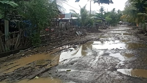 Jalan poros desa Punaga, Kabupaten Takalar