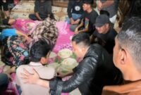 Kapolres Gowa AKBP M. Aldy Sulaiman dan jajaran jenguk keluarga korban penikaman