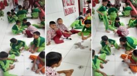 Anak-anak SD Negeri Borong Makassar saat bermain kuartet di teras depan kelasnya.