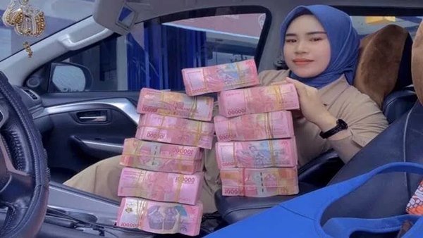 Owner kosmetik Saraskin, Nurmaya Santi (Foto: Facebook)