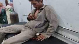 Salah satu Warga yang tertancap Panah