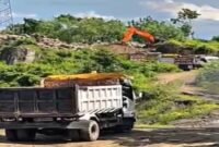 Tambang yang ada di sekitar kantor Desa Tuju, Kecamatan bangkala Barat