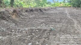 Proyek pembangunan Jalan Inspeksi Sungai Lapai di Kecamatan Ngapa, Kabupaten Kolaka Utara