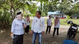 Camat Pattallassang, Bansuhari Said, melakukan inspeksi mendadak (sidak) ke sembilan kelurahan di wilayah Kecamatan Pattallassang