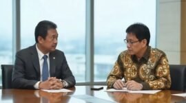Menteri Kelautan dan Perikanan Sakti Wahyu Trenggono dan Menteri Keuangan Purbaya Yudhi Sadewa.