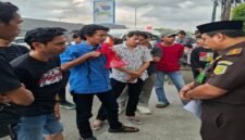 HMI Cabang Takalar Saat melakukan Aksi di Kejaksaan