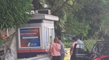 Layanan pengisian saldo kartu elektronik (e-money) di ruas Tol Makassar