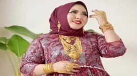 Mira Hayati (Facebook)