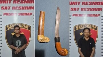 Dua pelaku pemerasan bersenjata badik di SPBU Wala, Kabupaten Sidrap, berhasil diamankan polisi bersama barang bukti berupa sebilah badik. (Foto kolase)