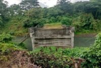 Proyek pembangunan jembatan yang menghubungkan Bilalangnge, Kelurahan Lemoe, Kecamatan Bacukiki, Kota Parepare dengan Dusun Pabbaresseng, Desa Mattirotasi