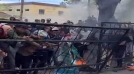 Fasilitas negara yang di rusak massa aksi