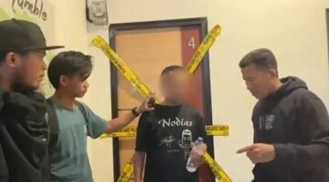 Terduga EB saat berada di kamar hotel di Jalan Sungai Saddang, Makassar, lokasi ditemukannya MH (40), perempuan asal Kepulauan Selayar, yang meninggal dunia.