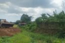 Aktivitas penimbunan lahan di kawasan BTN Cita Alam Lestari, Lingkungan Beroanging, Kelurahan Tamarunang, Kecamatan Somba Opu