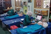 Suasana pelaksanaan donor darah yang digelar Bunda Pustaka SD Negeri Borong bersama PMI Kota Makassar di Perpustakaan SD Negeri Borong, Jumat (26/6/2026).