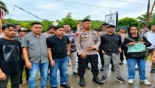 Kapolres Bombana dan Mahasiswa Himpunan Mahasiswa Program Studi Politeknik Bombana