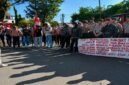 Puluhan mahasiswa yang tergabung dalam aliansi Front Mahasiswa Rakyat Menggugat, yang terdiri dari KMPI Sulsel, SGMI, FPD, dan GPM, menggelar aksi unjuk rasa