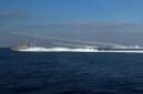 Garda Revolusi Iran menembakkan roket dari sejumlah kapal perang saat menggelar latihan militer di perairan Teluk. Foto: AFP.