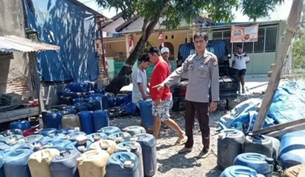 Penimbun Solar dan Pertalite Diciduk, Polisi Sita 107 Jeriken