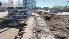 Proyek Jalan drainase di Jalan Poros Pammanjengan Moncong Loe