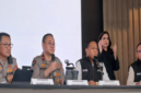 Konferensi pers penanganan perkara kebakaran hutan dan lahan (karhutla) oleh Bareskrim Polri di Jakarta, Minggu (23/8/2026). Dalam konferensi tersebut, Bareskrim mengungkap penetapan 72 tersangka dari 89 laporan karhutla yang ditangani di sembilan Polda.
