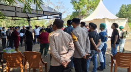Saat Pelaksanaan ekshumasi dan otopsi di Pekuburan lingkungan Kalappo,kelurahan Mangadu