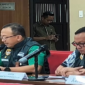 Konferensi pers Kortastipidkor Polri terkait penetapan Bupati Gowa Sitti Husniah Talenrang sebagai tersangka dalam kasus dugaan korupsi PBG dan perizinan lainnya di Mabes Polri, Jumat (25/9/2026). (Tangkapan layar TikTok Kortastipidkor Polri)