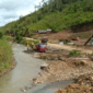 Sejumlah alat berat terlihat beroperasi di lokasi pengambilan material yang diduga memasok kebutuhan proyek peningkatan Jalan Sabbang–Tallang–Sae senilai Rp46,9 miliar di Kabupaten Luwu Utara (Lutra).