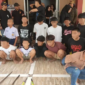 Sebanyak 19 remaja diamankan polisi terkait kasus penyerangan yang menewaskan seorang mahasiswa di Kecamatan Biringkanaya, Makassar. Polisi turut menyita sejumlah senjata tajam yang diduga berkaitan dengan aksi tersebut. (Foto: Polsek Biringkanaya)